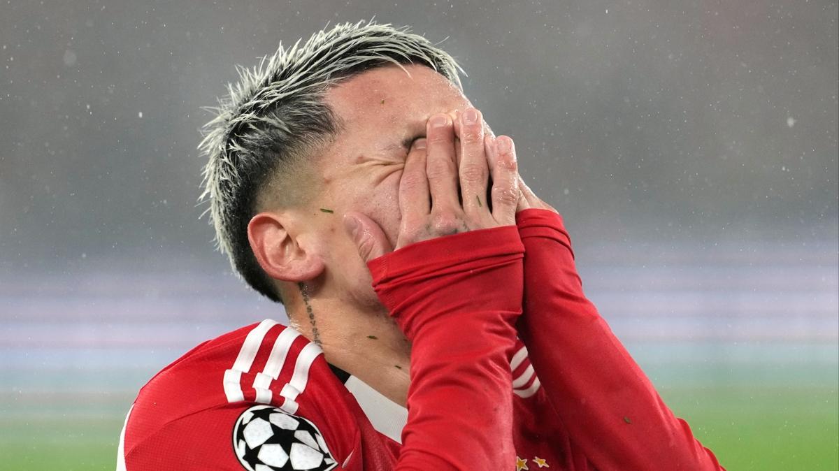 Benfica Gianluca Prestianni UEFA soru�turmas� foto�raflar� resimleri