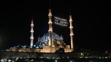 Mimar Sinan'�n ustal�k eseri ibadete a��ld�... Selimiye'de teravih yo�unlu�u
