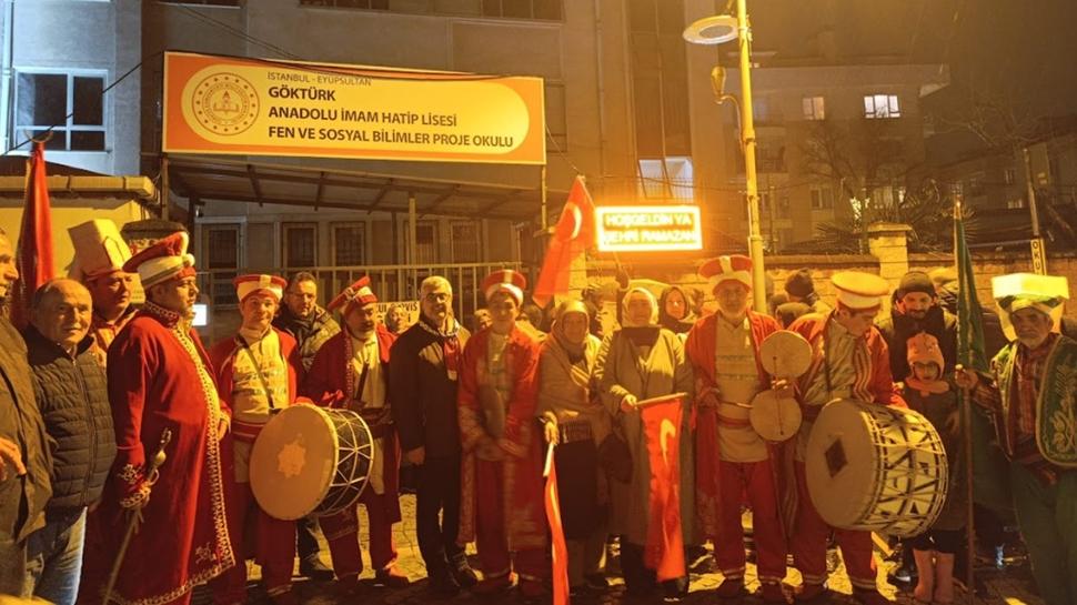 Göktürk'te ramazan coşkusu: Gündüz şenlik, gece fener alayı