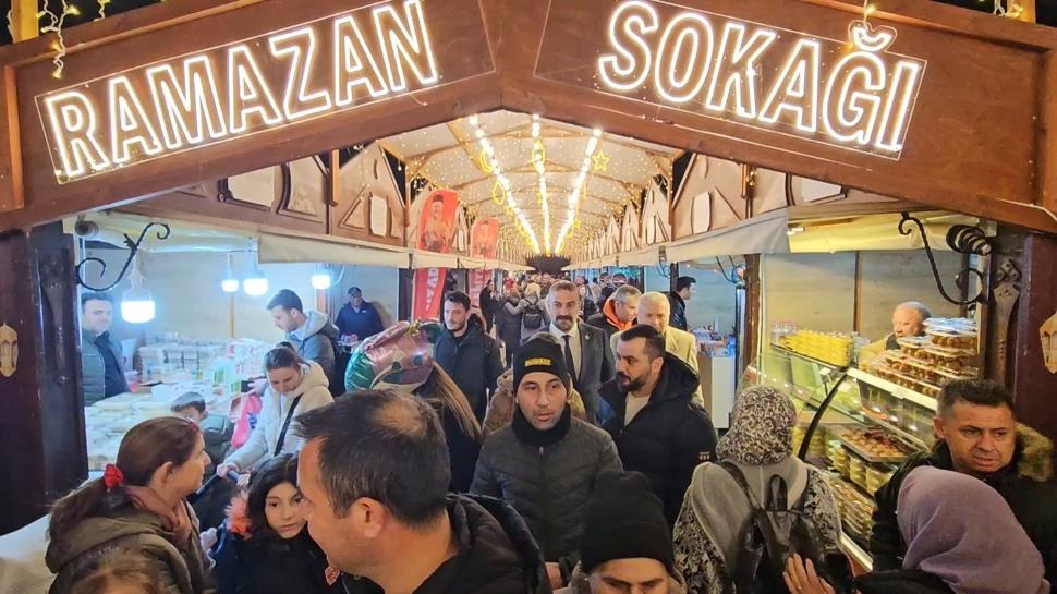 Selimiye Meydanı'nda kurulan Ramazan Sokağı törenle açıldı