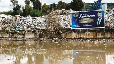 Buca'y� ��p da�lar� sard�... K�t� koku ya�murla soka�a ta�t�