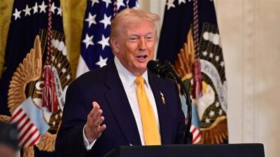 Trump ilk kez duyurdu! �ran'a k�s�tl� sald�r� masada