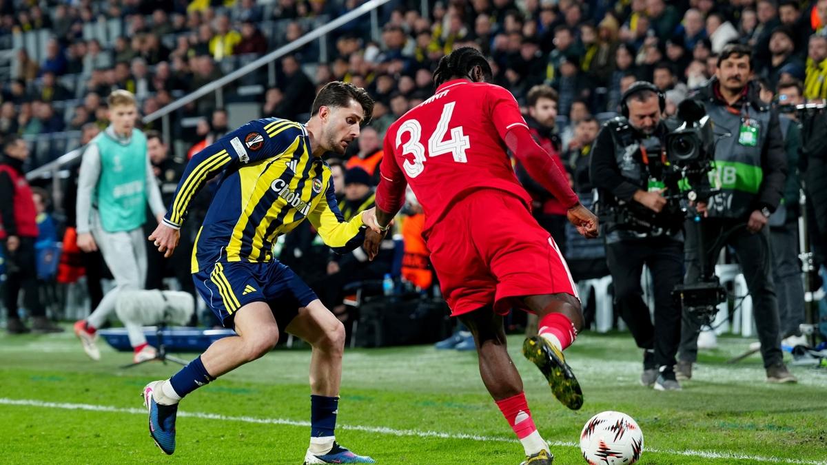 fenerbah�e avrupa ligi nottingham forest foto�raflar� resimleri