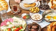 Sahuru atlamay�n iftarda h�zl� yemeyin... Ramazanda mide sorunlar�na kar�� 8 kural