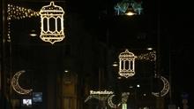 T�rklerin yo�un ya�ad��� K�ln'de baz� caddeler ramazan ay�na �zel olarak s�slendi