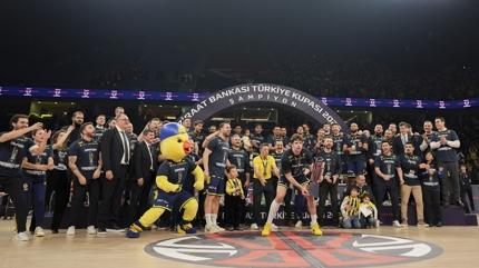 TBF Ba�kan� Hidayet T�rko�lu'dan Fenerbah�e Beko'ya tebrik