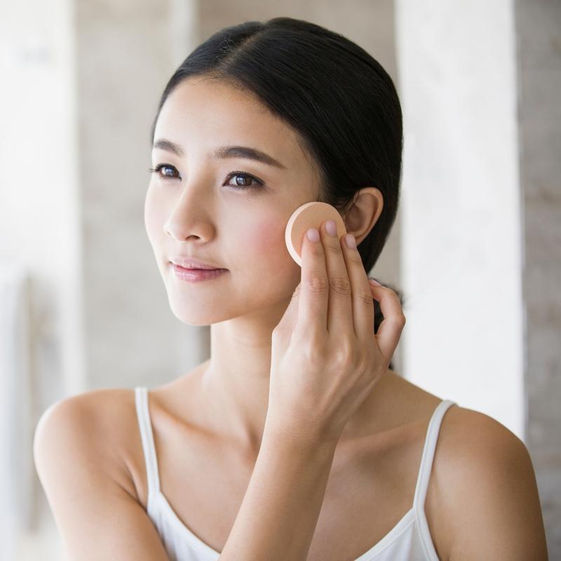 Makyajs�z da canl� g�r�nmenin 3 y�ntemi