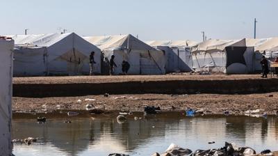 Suriye'deki Hol Kamp�'ndan 22 bin ki�i Irak'a nakledildi