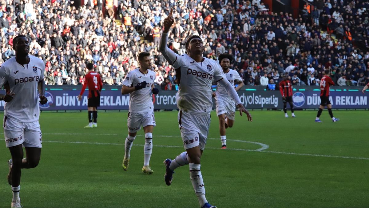 trabzonspor s�per lig futbol foto�raflar� resimleri