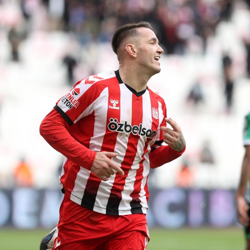 Rey Manaj, Sivasspor'da teknik direkt�r olmak istiyor