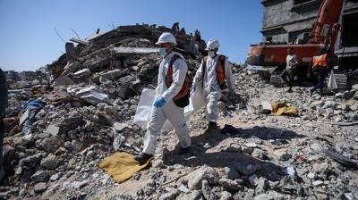 Soyk�r�mc� �srail ate�kese ra�men Gazze'ye sald�r�lar�n� s�rd�rd�