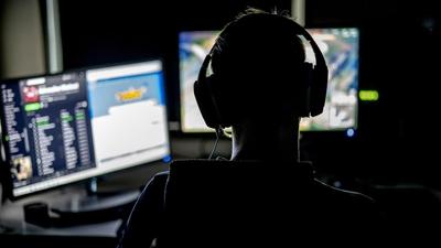 Ter�r propagandas�na ge�it yok: 52 sosyal medya hesab�na eri�im engeli