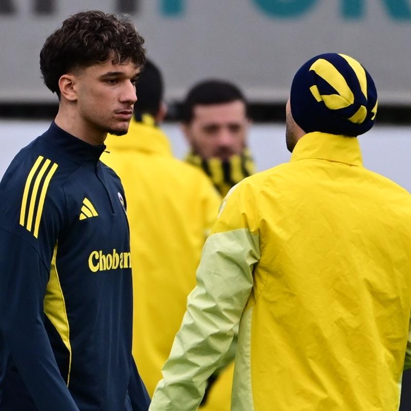 Fenerbah�e, Galatasaray'dan transfer etti! �a�r� Hakan Balta ilk idman�na ��kt�