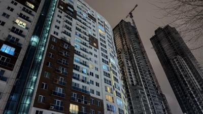 Esenyurt'ta rezidansta cinayet... 2 ki�i �l� bulundu