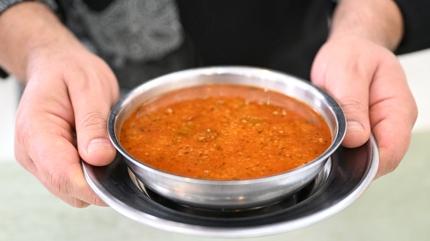 Kayseri'nin bereketli lezzeti iftar men�s�nde! Usta ellerden d���n �orbas� tarifi