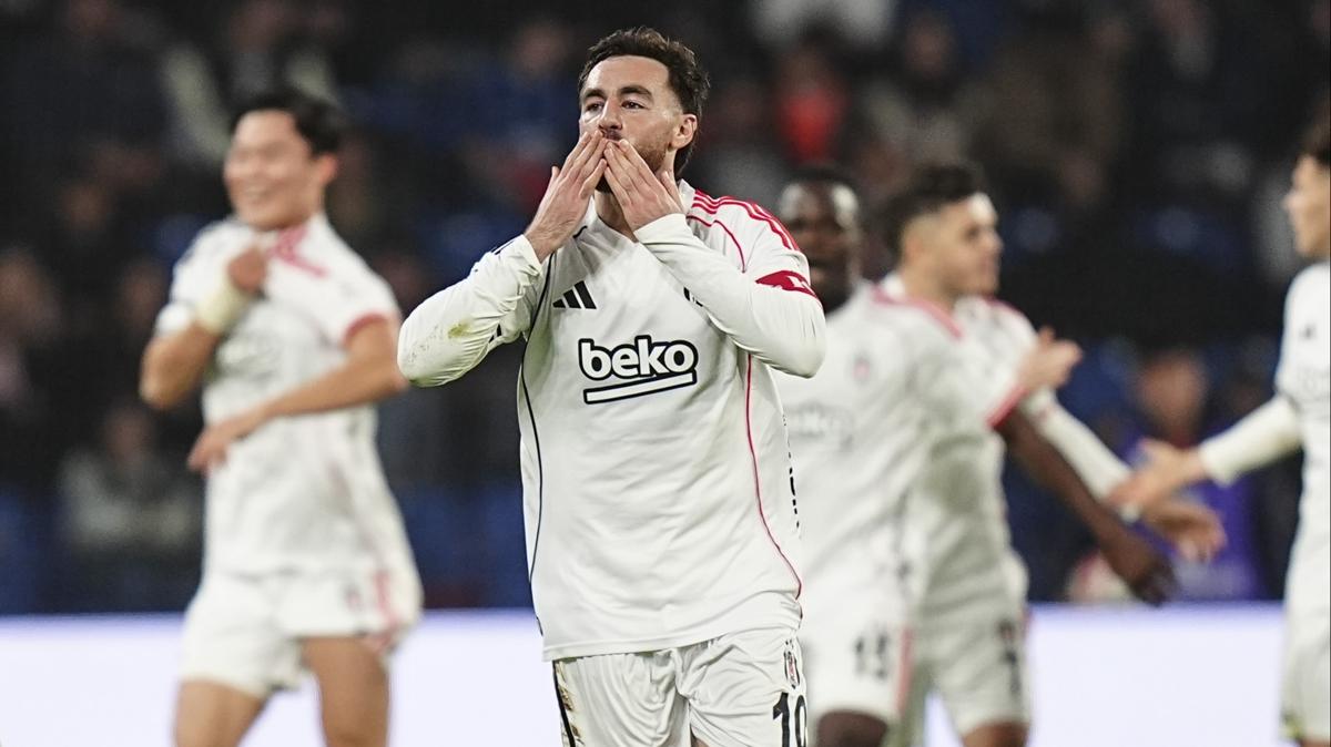 Orkun K�k�� Y�ld�z orta saha Be�ikta� foto�raflar� resimleri