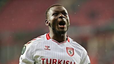 Mouandilmadji: Tak�m�ma destek oldu�um i�in mutluyum