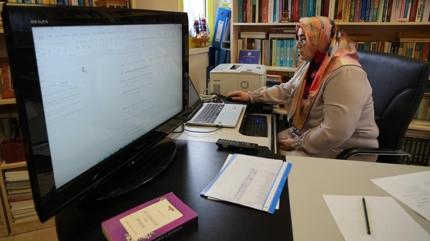 28 �ubat hayallerini yar�m b�rakm��t�: Yar�m kalan e�itim 50 ya��nda tamamland�