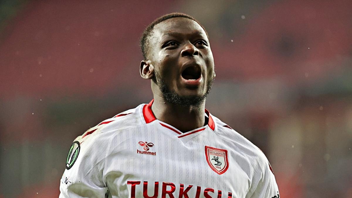 Marius Mouandilmadji Samsunspor Konferans Ligi foto�raflar� resimleri