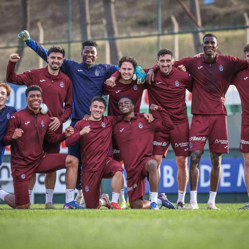 Trabzonspor, �stanbul ekiplerinden 17 puan ald�