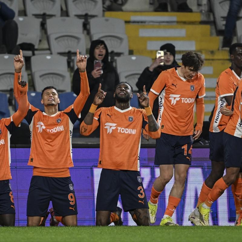 Ba�ak�ehir'den Konya kar��s�nda 2 goll� galibiyet