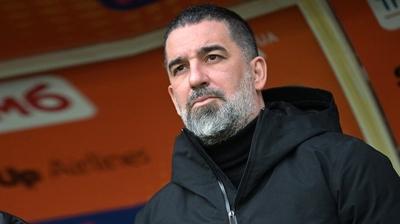 Arda Turan duyurdu! 'Maçı Türkiye'de oynamak istiyorum'