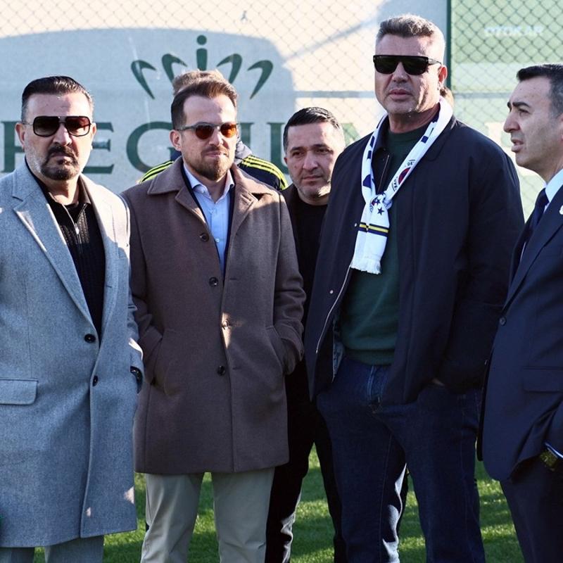 Fenerbah�e'de ba�kan Sadettin Saran, Antalyaspor ma�� haz�rl�klar�n� takip etti