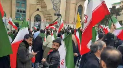 ABD-�srail Tahran'� vuruyor! �ranl�lar sokaklara d�k�ld�