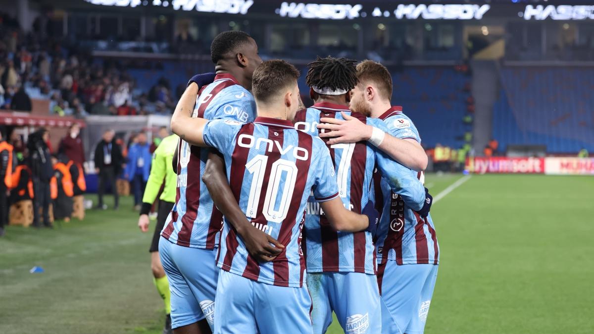 trabzonspor s�per lig fatih karag�mr�k foto�raflar� resimleri