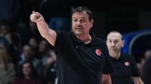 Ergin Ataman: Tarihi bir galibiyete imza att�k