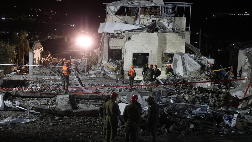 �ran'dan �srail'e f�ze ya�muru: �l� ve yaral�lar var