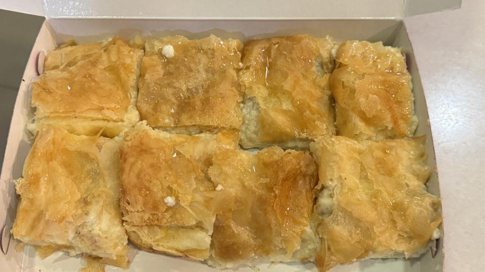 Karabiberli tatlı olur mu demeyin! İşte laz böreği tarifi