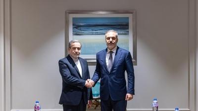 Bakan Fidan, �ranl� mevkida�� Arak�i ile telefonda g�r��t�