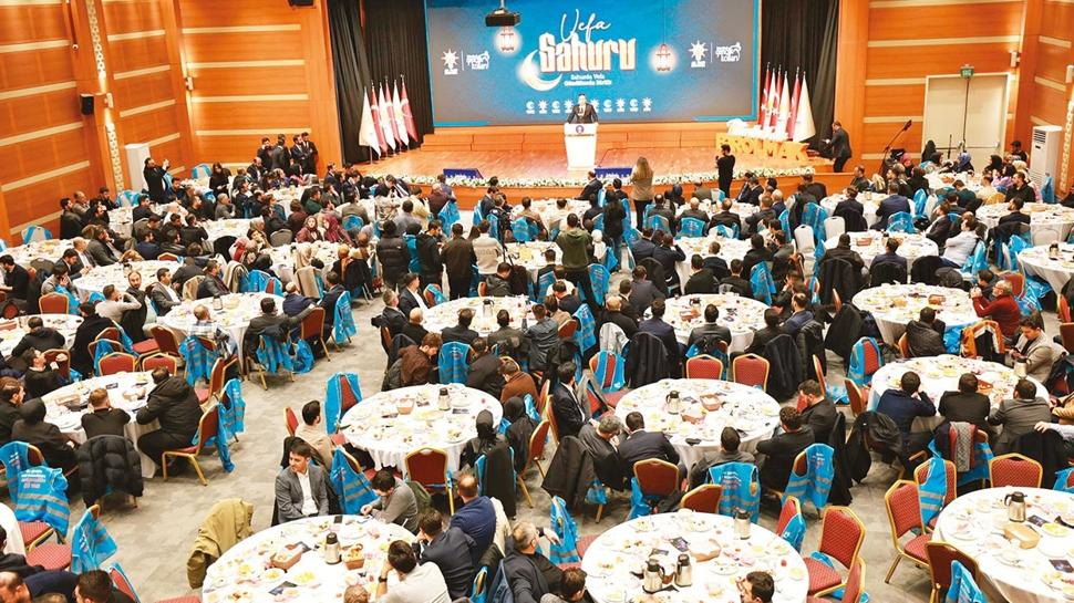 AK Parti gen�li�i sahurda bulu�tu