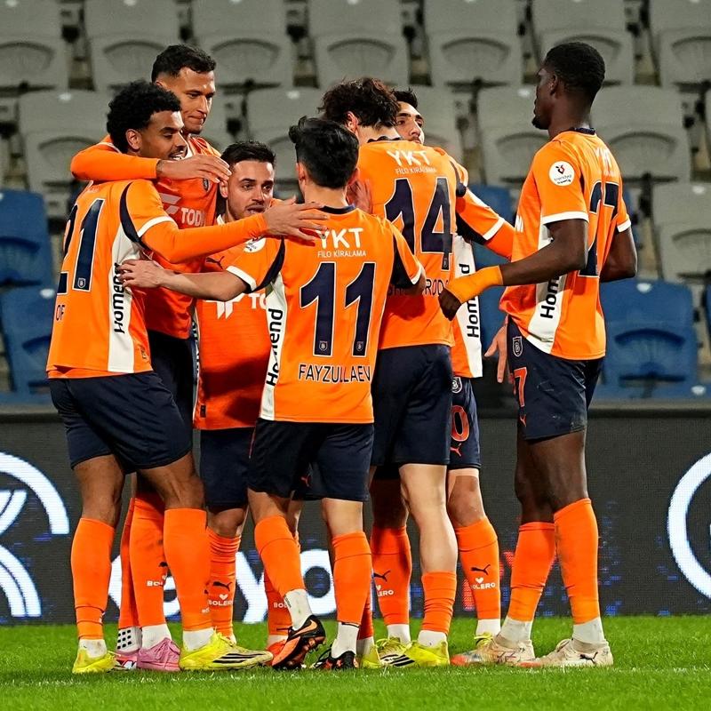 Ba�ak�ehir evinde Trabzonspor'u konuk edecek