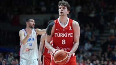 S�rbistan'� yen 2. tura ��k