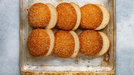 �ftara en kolay hamburger ekme�i tarifi