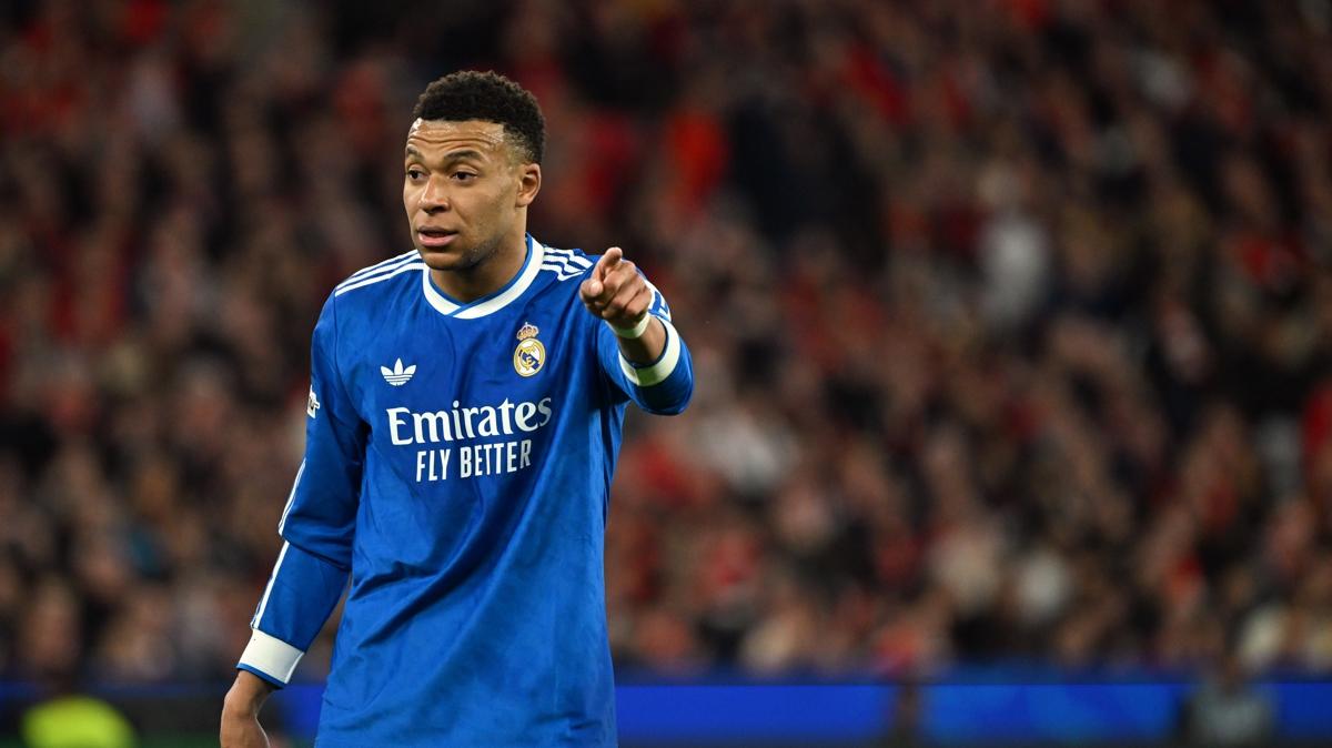 Real Madrid Kylian Mbappe Sakatl�k foto�raflar� resimleri