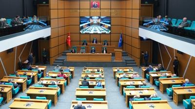 CHP'li y�netime ate� p�sk�rd�: �sk�dar'da bir d�nem kapand�