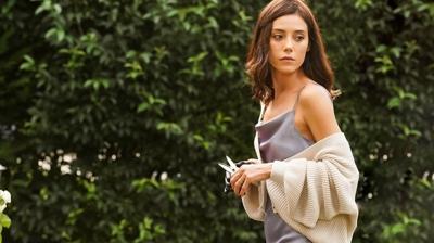 S�zleri g�ndem oldu! Cansu Dere: �Bende biriken manas�z enerjiyi al�yor�