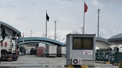 S�n�rda kontroll� ge�i�lere devam! Siyah bayrak detay�