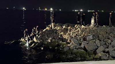 Zeytinburnu sahilinde anne ve k�z�n�n cans�z bedeni bulundu