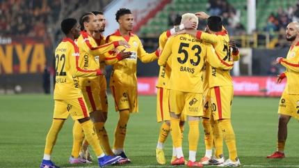 Lider tamamland�! Aslan, Alanya deplasman�nda galip