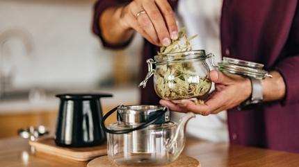 Yaza kadar ya�lara elveda! G�nde bir bardak i�mek yetiyor