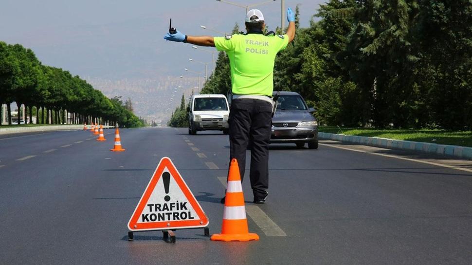 Trafikte yeni d�nem! H�z d�zenlemesi y�r�rl��e girdi