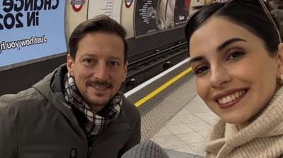 E�i 48 ya��na girdi! Romantik kutlama