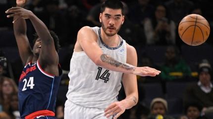 Memphis Grizzlies'in gen� pivotu Zach Edey sezonu kapatt�