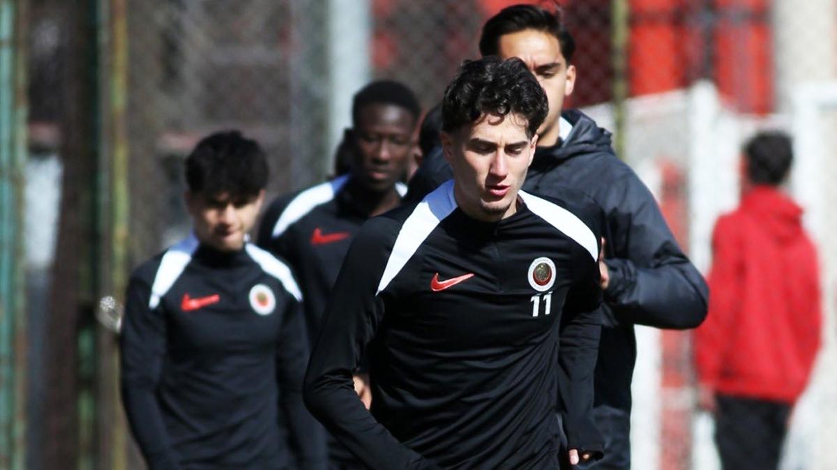 Gen�lerbirli�i Ziraat T�rkiye Kupas� Alia�a Futbol foto�raflar� resimleri