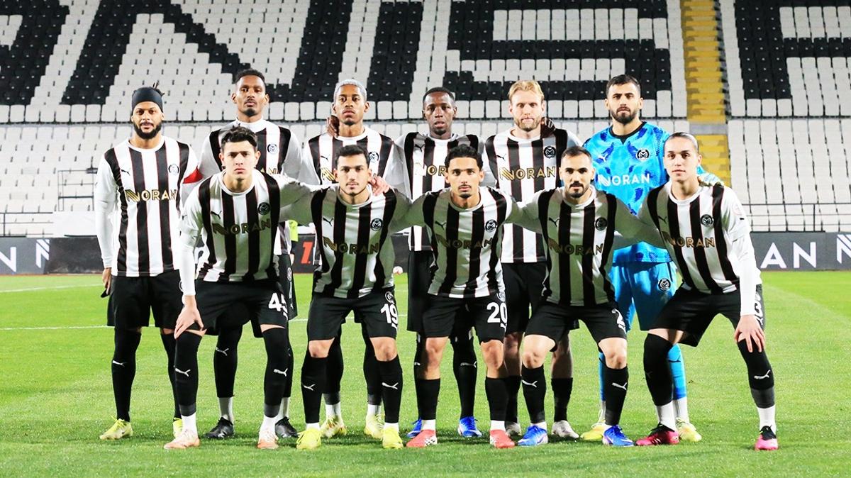 Manisa Futbol Kul�b� Hakem Kararlar� A��klama foto�raflar� resimleri