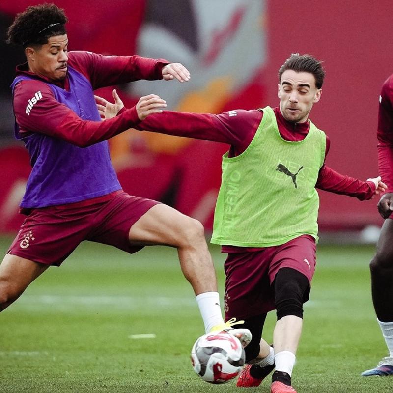 Derbi �ncesi s�cak geli�me! Galatasaray'a 3 isimden iyi haber